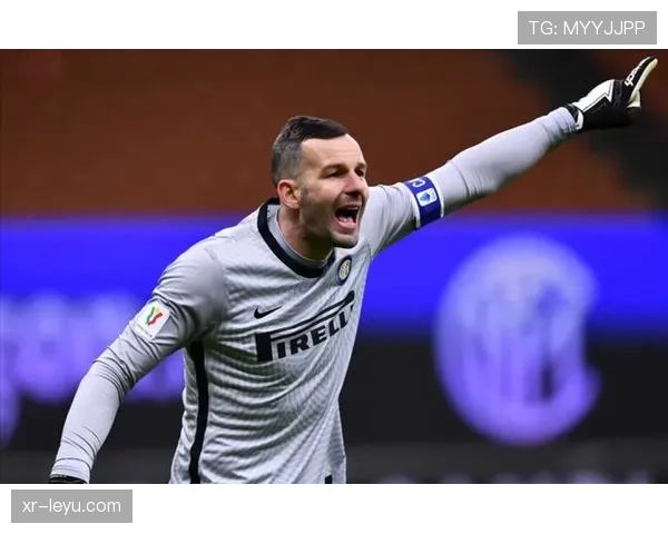 里程碑：汉达诺维奇意甲出场次数达到550场，历史第七。